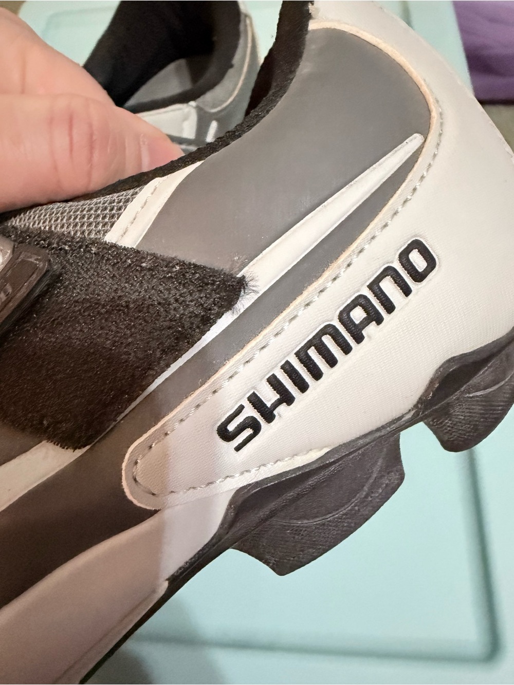 Shimano womens White and Gray Cycling Sneakers size 40/7us - Picture 3 of 5